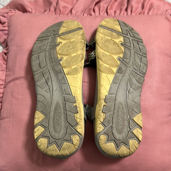 Vionic Sage Dorrin style sandals, color Grey/yellow, size 9, worn twice - Picture 2 of 3